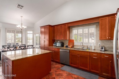 Discover resort-style living in this beautiful 2-bedroom, 2-bath on Quail Creek Country Club  in Arizona - for sale on GolfHomes.com, golf home, golf lot