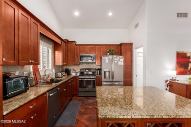 Discover resort-style living in this beautiful 2-bedroom, 2-bath on Quail Creek Country Club  in Arizona - for sale on GolfHomes.com, golf home, golf lot