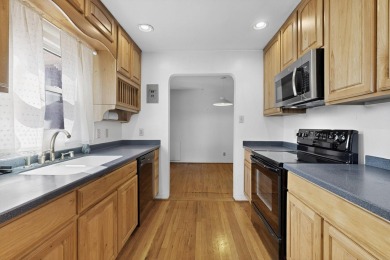 UNM North Campus Prime Location. Just minutes to UNM Law School on North Course - University of New Mexico  in New Mexico - for sale on GolfHomes.com, golf home, golf lot