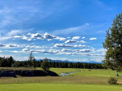 This Four Peaks lot is close to all the resort action AND allows on  in Oregon - for sale on GolfHomes.com, golf home, golf lot