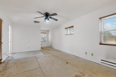 UNM North Campus Prime Location. Just minutes to UNM Law School on North Course - University of New Mexico  in New Mexico - for sale on GolfHomes.com, golf home, golf lot