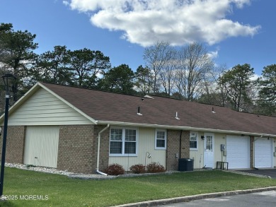 This is the One!   This FULLY updated Baronet that is beautiful on Leisure Village West Assoc. in New Jersey - for sale on GolfHomes.com, golf home, golf lot