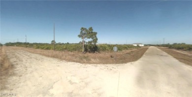 Great location and opportunity to build your next home or on River Hall Country Club in Florida - for sale on GolfHomes.com, golf home, golf lot