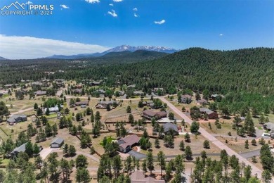 Custom-built ranch home nestled on a private 1+ acre lot w/easy on Shining Mountain Golf Club in Colorado - for sale on GolfHomes.com, golf home, golf lot