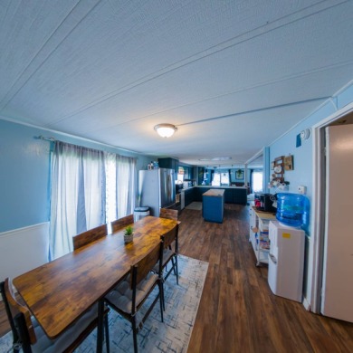 Now Accepting Ages 40 plus!!! Charming and well-maintained 1980 on Ocala Palms Golf and Country Club in Florida - for sale on GolfHomes.com, golf home, golf lot