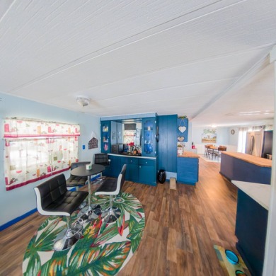 Now Accepting Ages 40 plus!!! Charming and well-maintained 1980 on Ocala Palms Golf and Country Club in Florida - for sale on GolfHomes.com, golf home, golf lot