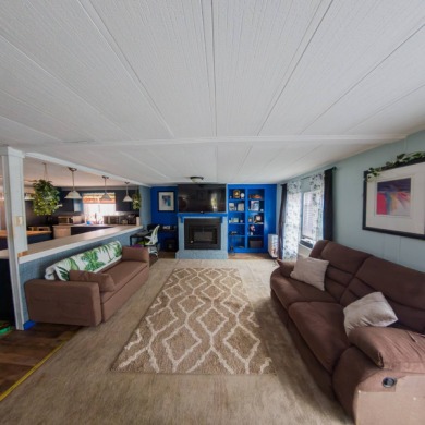 Now Accepting Ages 40 plus!!! Charming and well-maintained 1980 on Ocala Palms Golf and Country Club in Florida - for sale on GolfHomes.com, golf home, golf lot