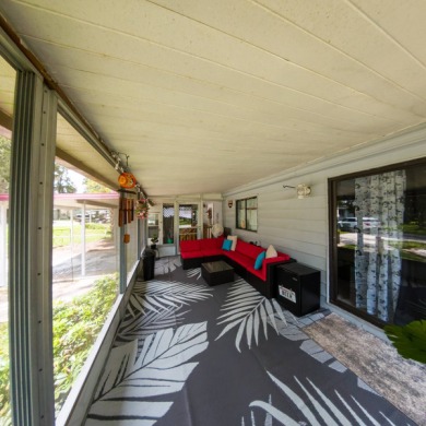 Now Accepting Ages 40 plus!!! Charming and well-maintained 1980 on Ocala Palms Golf and Country Club in Florida - for sale on GolfHomes.com, golf home, golf lot