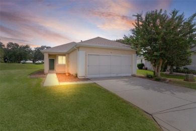 Quiet Cul-de-Sac Living in Del Webb Spruce Creek Golf & Country on Eagle Ridge At Spruce Creek Country Club in Florida - for sale on GolfHomes.com, golf home, golf lot
