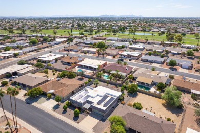 This spacious 3-bedroom, 2-bath residence offers 1,832 sq ft of on PalmBrook Country Club in Arizona - for sale on GolfHomes.com, golf home, golf lot