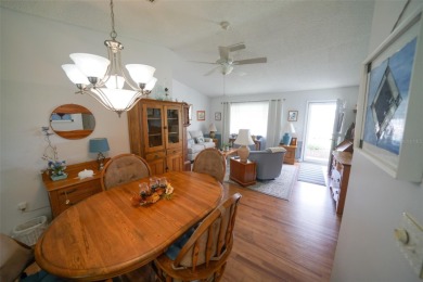 Charming, Cozy & Comfortable Home For Sale in Spruce Creek South on The Links of Spruce Creek in Florida - for sale on GolfHomes.com, golf home, golf lot