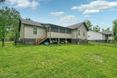This beautifully maintained 2023 built 2 bed 2 bath home on Lake Tansi Village Country Club in Tennessee - for sale on GolfHomes.com, golf home, golf lot