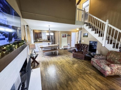 Three bedroom two bath Fairway Village condo in the heart of the on Quechee Club in Vermont - for sale on GolfHomes.com, golf home, golf lot