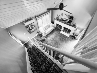 Three bedroom two bath Fairway Village condo in the heart of the on Quechee Club in Vermont - for sale on GolfHomes.com, golf home, golf lot