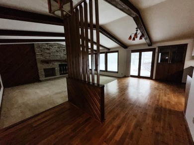 You don't want to miss this 3 BR, 2.5 BA open concept ranch home on Oneida Golf and Country Club in Wisconsin - for sale on GolfHomes.com, golf home, golf lot