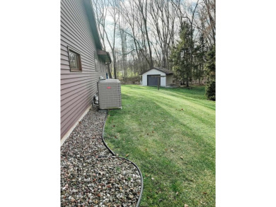 You don't want to miss this 3 BR, 2.5 BA open concept ranch home on Oneida Golf and Country Club in Wisconsin - for sale on GolfHomes.com, golf home, golf lot