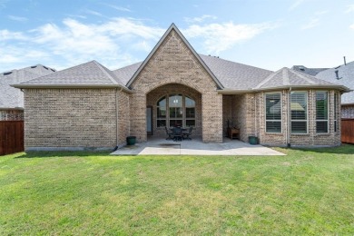 Welcome Home to Reata at Lantana.
This beautifully maintained on Lantana Golf Club in Texas - for sale on GolfHomes.com, golf home, golf lot