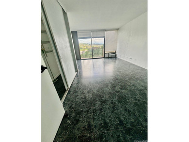 Excellent location, minutes to Pearl ridge shopping Center on Pearl Country Club in Hawaii - for sale on GolfHomes.com, golf home, golf lot