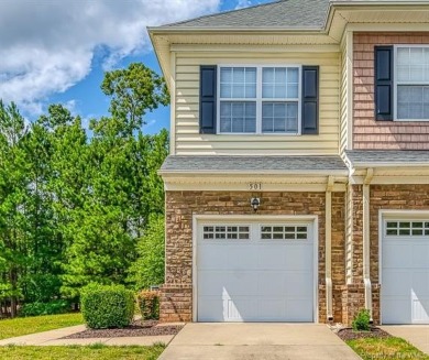 Charming First-Level Townhouse in Braemar Creek. This inviting on Williamsburg National Golf Club in Virginia - for sale on GolfHomes.com, golf home, golf lot