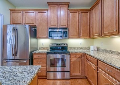 Charming First-Level Townhouse in Braemar Creek. This inviting on Williamsburg National Golf Club in Virginia - for sale on GolfHomes.com, golf home, golf lot
