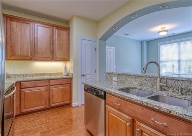 Charming First-Level Townhouse in Braemar Creek. This inviting on Williamsburg National Golf Club in Virginia - for sale on GolfHomes.com, golf home, golf lot