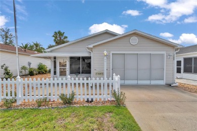 Welcome to this charming 2-bedroom, 2-bathroom home located in on The Links of Spruce Creek in Florida - for sale on GolfHomes.com, golf home, golf lot