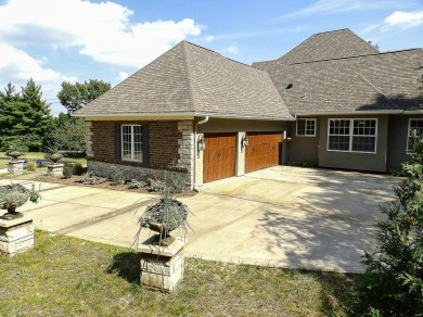 ***RARE OPPORTUNITY IN ST. ALBANS - TBB - LUXURIOUS NEW on Country Club of St Albans in Missouri - for sale on GolfHomes.com, golf home, golf lot