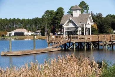 Rare Dickinson model features a delightful 2-bedroom, 2-bathroom on Okatie Creek Golf Club in South Carolina - for sale on GolfHomes.com, golf home, golf lot
