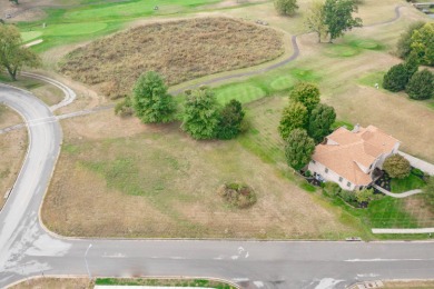 Build your dream home on this beautiful 0.46-acre lot located in on Houston Oaks Golf Course in Kentucky - for sale on GolfHomes.com, golf home, golf lot