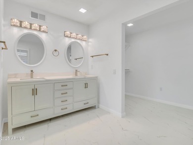 18th-hole stunner with VIEWS-walk to Palmbrook Clubhouse (~100 on PalmBrook Country Club in Arizona - for sale on GolfHomes.com, golf home, golf lot