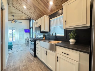 Do you love the lake? How about golf? This new cottage is on Lone Cedar Golf Course in Texas - for sale on GolfHomes.com, golf home, golf lot