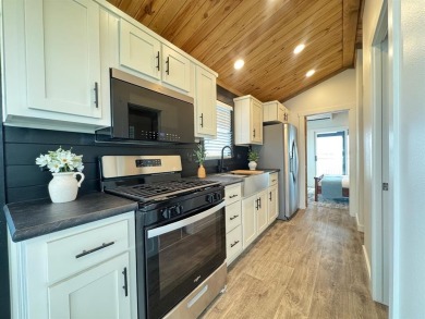 Do you love the lake? How about golf? This new cottage is on Lone Cedar Golf Course in Texas - for sale on GolfHomes.com, golf home, golf lot