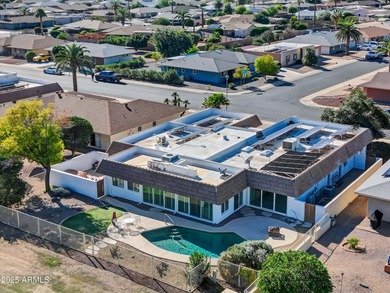 18th-hole stunner with VIEWS-walk to Palmbrook Clubhouse (~100 on PalmBrook Country Club in Arizona - for sale on GolfHomes.com, golf home, golf lot