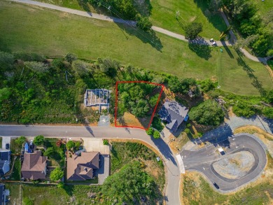 Live the Golf Course Lifestyle!Have you ever dreamed of living on Illinois Valley Golf Course in Oregon - for sale on GolfHomes.com, golf home, golf lot