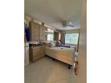 Great one bedroom updated and in a resort like community with on Sunrise Lakes Phase IV Golf Course in Florida - for sale on GolfHomes.com, golf home, golf lot