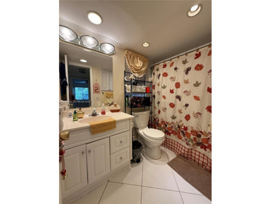 Great one bedroom updated and in a resort like community with on Sunrise Lakes Phase IV Golf Course in Florida - for sale on GolfHomes.com, golf home, golf lot