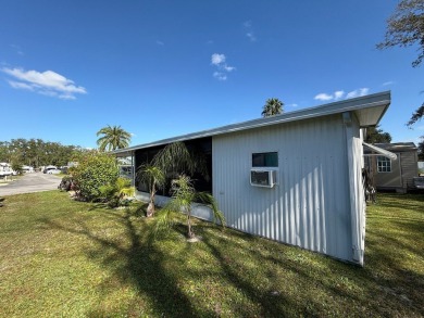 CHARMING, FULLY FURNISHED 2- BEDROOM, 1.5 BATHROOM MOVE IN READY on Hamptons Golf Club in Florida - for sale on GolfHomes.com, golf home, golf lot