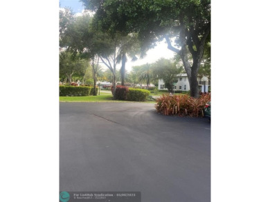Don't miss this opportunity to own an Amazing updated garden on Oaks Country Club in Florida - for sale on GolfHomes.com, golf home, golf lot
