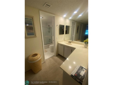 Don't miss this opportunity to own an Amazing updated garden on Oaks Country Club in Florida - for sale on GolfHomes.com, golf home, golf lot