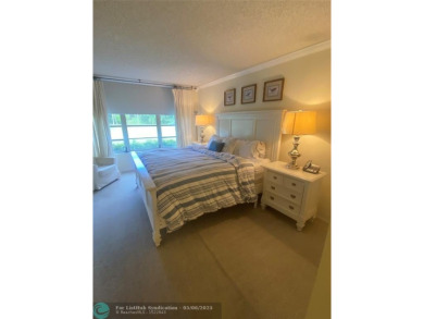 Don't miss this opportunity to own an Amazing updated garden on Oaks Country Club in Florida - for sale on GolfHomes.com, golf home, golf lot