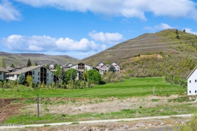 Discover the perfect balance of privacy and proximity with this on Homestead Golf Club and Resort in Utah - for sale on GolfHomes.com, golf home, golf lot