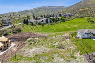 Discover the perfect balance of privacy and proximity with this on Homestead Golf Club and Resort in Utah - for sale on GolfHomes.com, golf home, golf lot