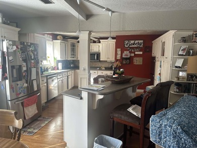 Your perfect home awaits  The upgraded kitchen with commercial on Foxwood Golf Club in Arkansas - for sale on GolfHomes.com, golf home, golf lot