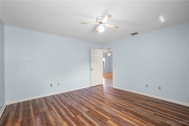 Discover comfort and convenience in this charming 3-bedroom on Inverness Golf and Country Club in Florida - for sale on GolfHomes.com, golf home, golf lot