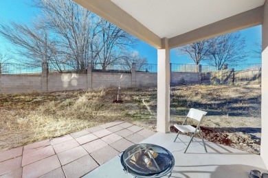 Nestled in a peaceful cul-de-sac off Camino Rojo, this elegant on Santa Fe Country Club in New Mexico - for sale on GolfHomes.com, golf home, golf lot