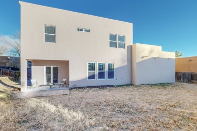 Nestled in a peaceful cul-de-sac off Camino Rojo, this elegant on Santa Fe Country Club in New Mexico - for sale on GolfHomes.com, golf home, golf lot