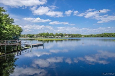 Discover comfort and convenience in this charming 3-bedroom on Inverness Golf and Country Club in Florida - for sale on GolfHomes.com, golf home, golf lot