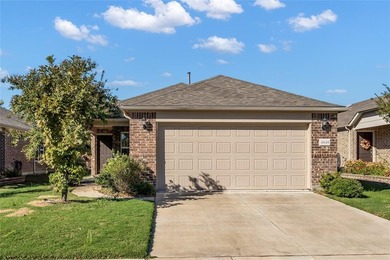 Gorgeous and meticulously maintained single-story home in the on Frisco Lakes Golf Course in Texas - for sale on GolfHomes.com, golf home, golf lot