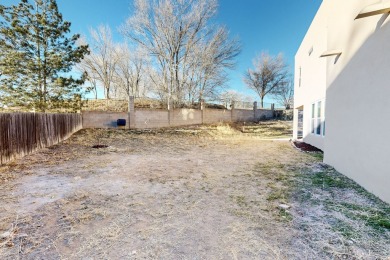 Nestled in a peaceful cul-de-sac off Camino Rojo, this elegant on Santa Fe Country Club in New Mexico - for sale on GolfHomes.com, golf home, golf lot