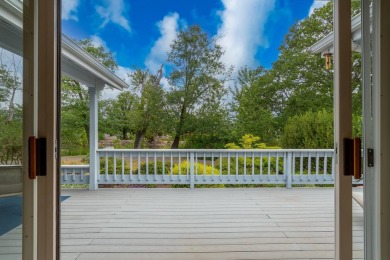 Beautifully maintained single level home in the Oak Knoll Golf on Oak Knoll Golf Course in Oregon - for sale on GolfHomes.com, golf home, golf lot